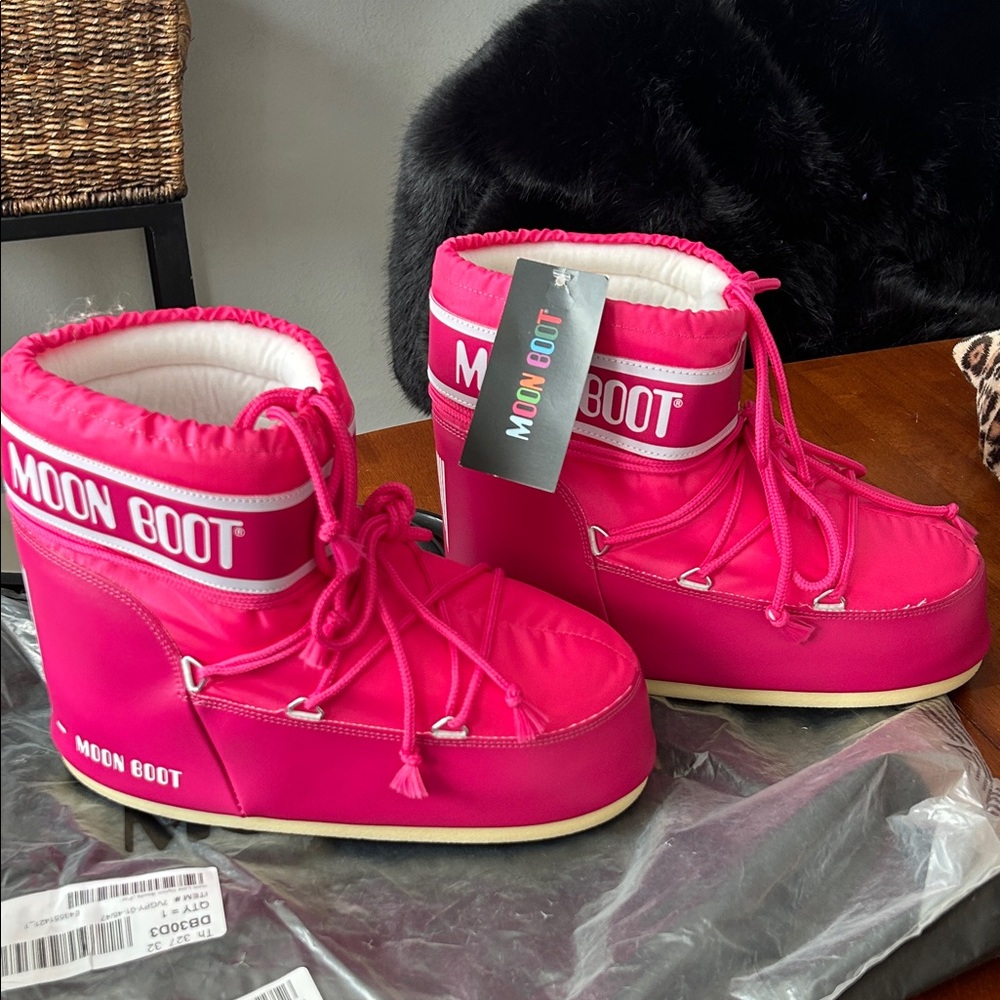 New NWT MOON BOOT 45/47 11.5/13 fuchsia pink low